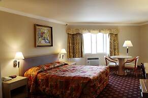 Metro Plaza Hotel