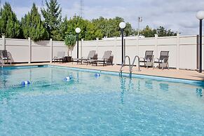Holiday Inn Manhattan at the Campus by IHG