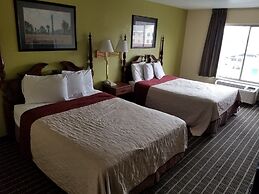 Travelodge by Wyndham Lansing IL