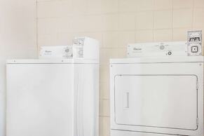 Days Inn by Wyndham Spartanburg Waccamaw