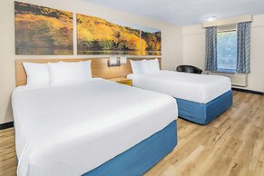 Days Inn by Wyndham Spartanburg Waccamaw