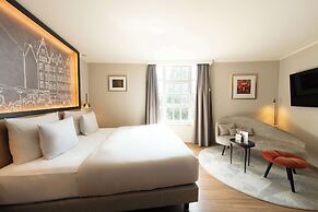 Wasserturm Hotel Cologne, Curio Collection by Hilton