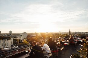 Wasserturm Hotel Cologne, Curio Collection by Hilton