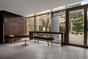 Wasserturm Hotel Cologne, Curio Collection by Hilton