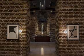 Wasserturm Hotel Cologne, Curio Collection by Hilton