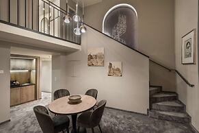 Wasserturm Hotel Cologne, Curio Collection by Hilton