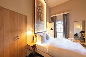 Wasserturm Hotel Cologne, Curio Collection by Hilton