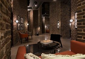 Wasserturm Hotel Cologne, Curio Collection by Hilton