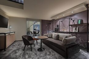 Wasserturm Hotel Cologne, Curio Collection by Hilton