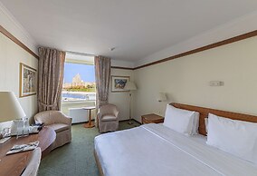 Radisson Slavyanskaya Hotel and Business Centre, Moscow