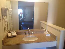 Granbury Inn & Suites