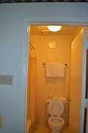 Granbury Inn & Suites