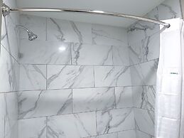 Days Inn & Suites by Wyndham Santa Rosa