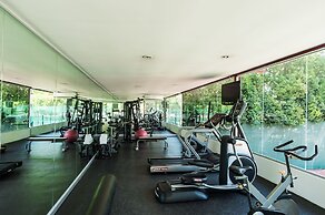 Riande Aeropuerto Hotel & Casino