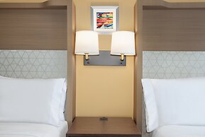 Holiday Inn Toronto Downtown Centre by IHG