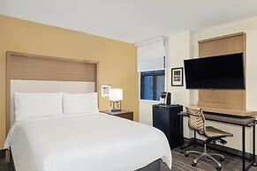 Holiday Inn Toronto Downtown Centre by IHG