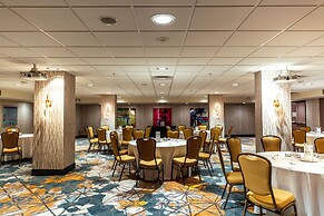 Holiday Inn Toronto Downtown Centre by IHG