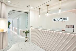 Holiday Inn Toronto Downtown Centre by IHG