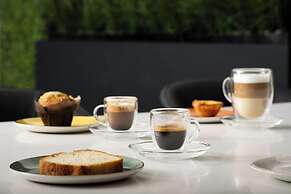 Holiday Inn Toronto Downtown Centre by IHG