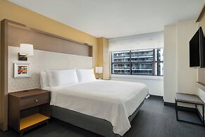 Holiday Inn Toronto Downtown Centre by IHG