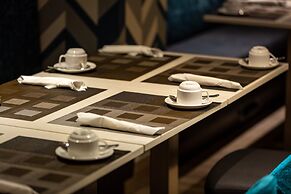 Holiday Inn Toronto Downtown Centre by IHG