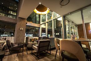 Holiday Inn Toronto Downtown Centre by IHG