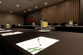 Holiday Inn Toronto Downtown Centre by IHG