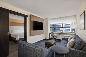 Holiday Inn Toronto Downtown Centre by IHG