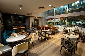 Holiday Inn Toronto Downtown Centre by IHG