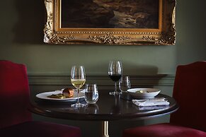 The Devonshire Arms Hotel