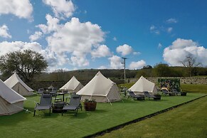 The Devonshire Arms Hotel