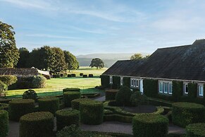 The Devonshire Arms Hotel