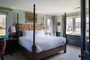 The Devonshire Arms Hotel