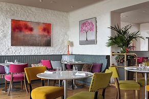 The Devonshire Arms Hotel