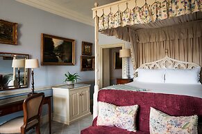 The Devonshire Arms Hotel