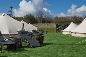 The Devonshire Arms Hotel