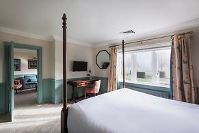 The Devonshire Arms Hotel