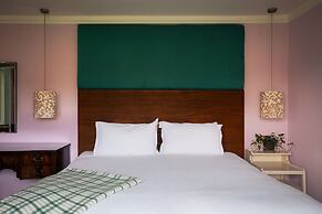 The Devonshire Arms Hotel