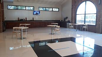 Ramada by Wyndham Temple Terrace/Tampa North