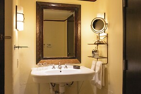 Inn and Spa at Loretto