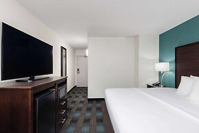 Wingate by Wyndham Kansas City