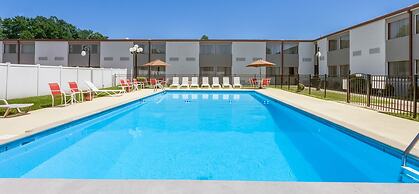 Ramada by Wyndham Henderson/Evansville