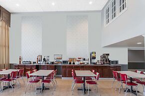 Ramada by Wyndham Henderson/Evansville