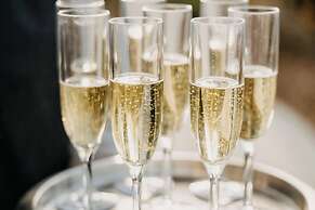 The Vinoy Resort & Golf Club, Autograph Collection