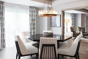 The Vinoy Resort & Golf Club, Autograph Collection