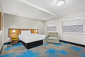 Days Inn by Wyndham Mitchell SD