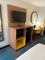 Days Inn by Wyndham Mitchell SD