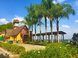Pacific Palms Resort