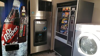 Baymont by Wyndham Clarksville