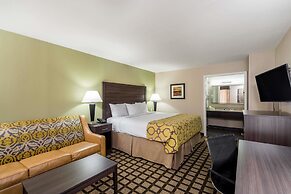 Baymont by Wyndham Clarksville